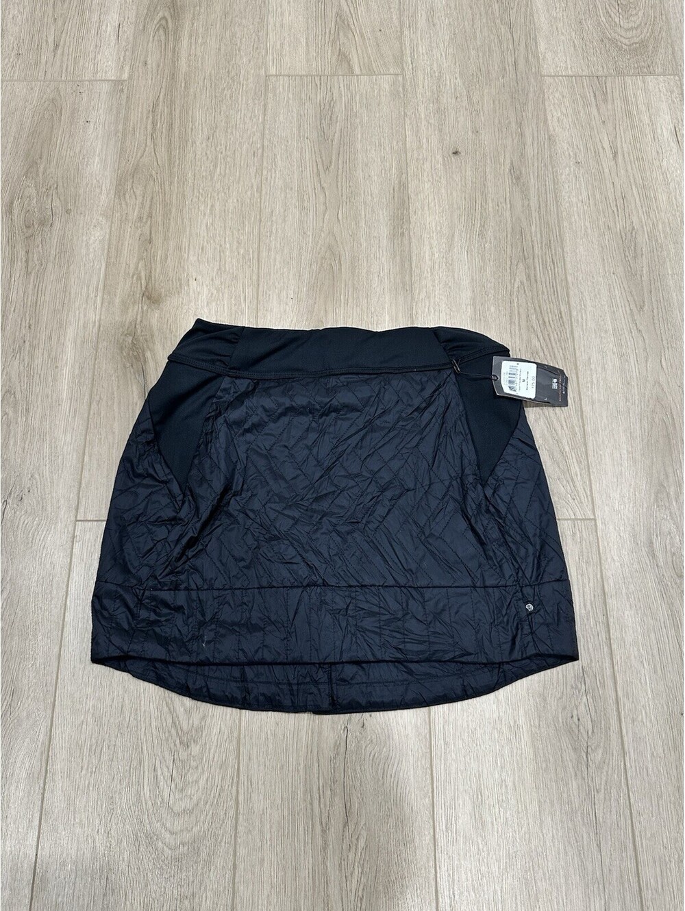 NWT Mountain HardWear Trekkin M Black Insulated Quilted Mini Skirt Snow #OL6862
